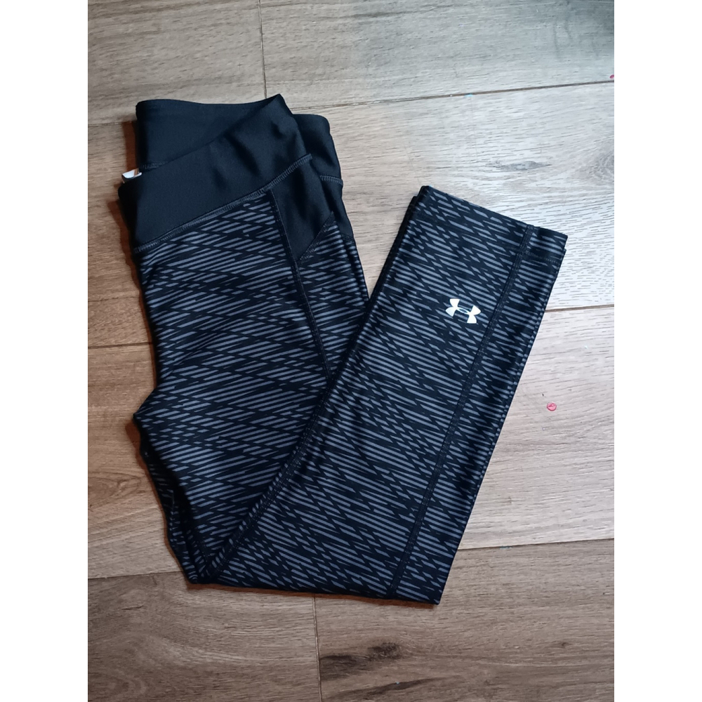 Black and silver under armour Compression leggings